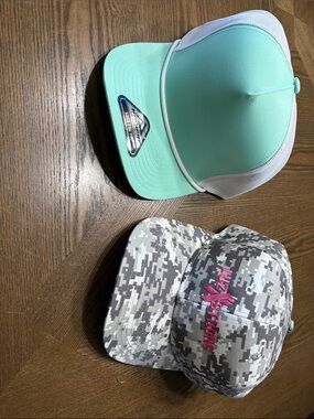 CLEARANCE NEW Women’s  Caps - Mint and Digital Camo - Unbranded